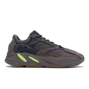 SOLD————————————————————————Adidas yeezy 700 mauve